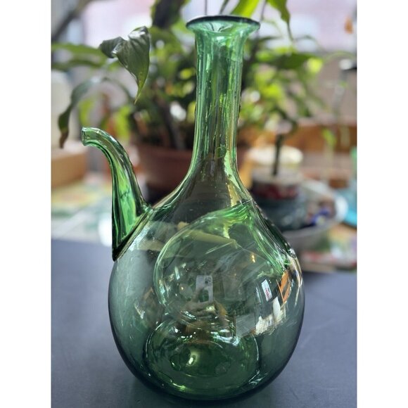 Vintage Hand Blown Italian Green Glass DecanterCarafe,Chamber Chiller & stopper - Picture 2 of 16